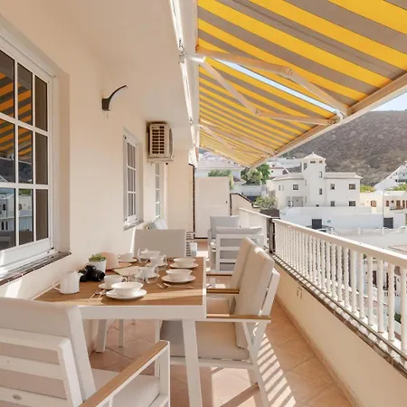 شقة Obsidian Canarysol